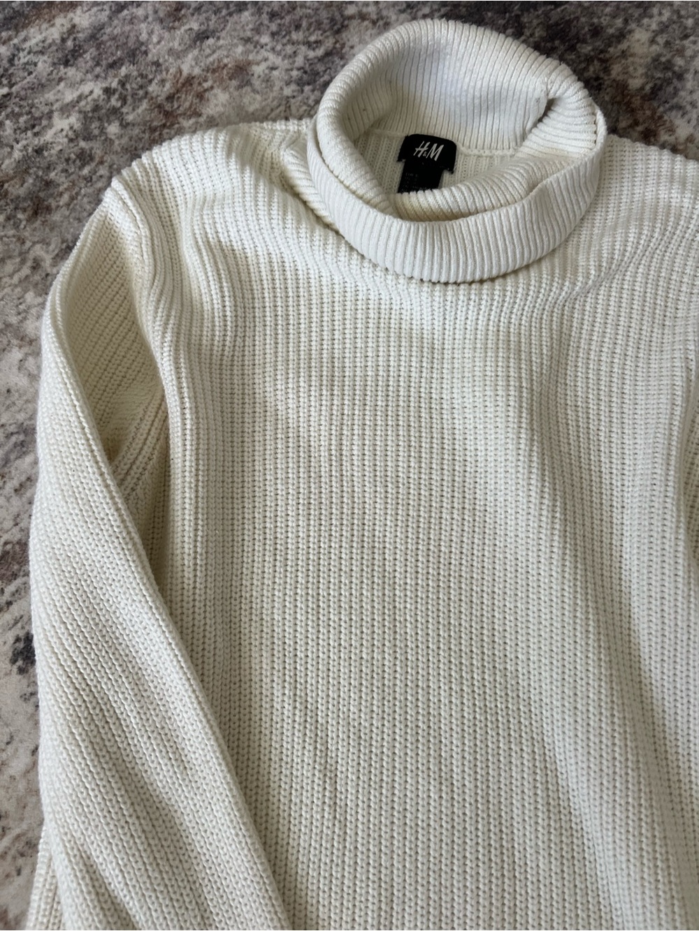 H&M Cream Ribbed Turtleneck Sweater - Picture 3 of 4